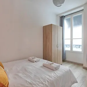 Apartment In Republique - 6p Cva